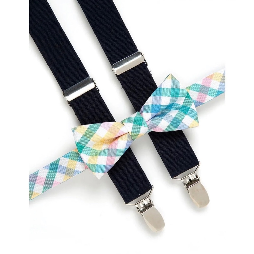 Crown & Ivy
Boys 4-7 Check Bow Tie Suspender Set